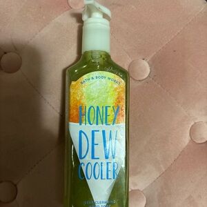 Bath & Body Works Honey Dew Cooler Hand Soap - Green and Blue